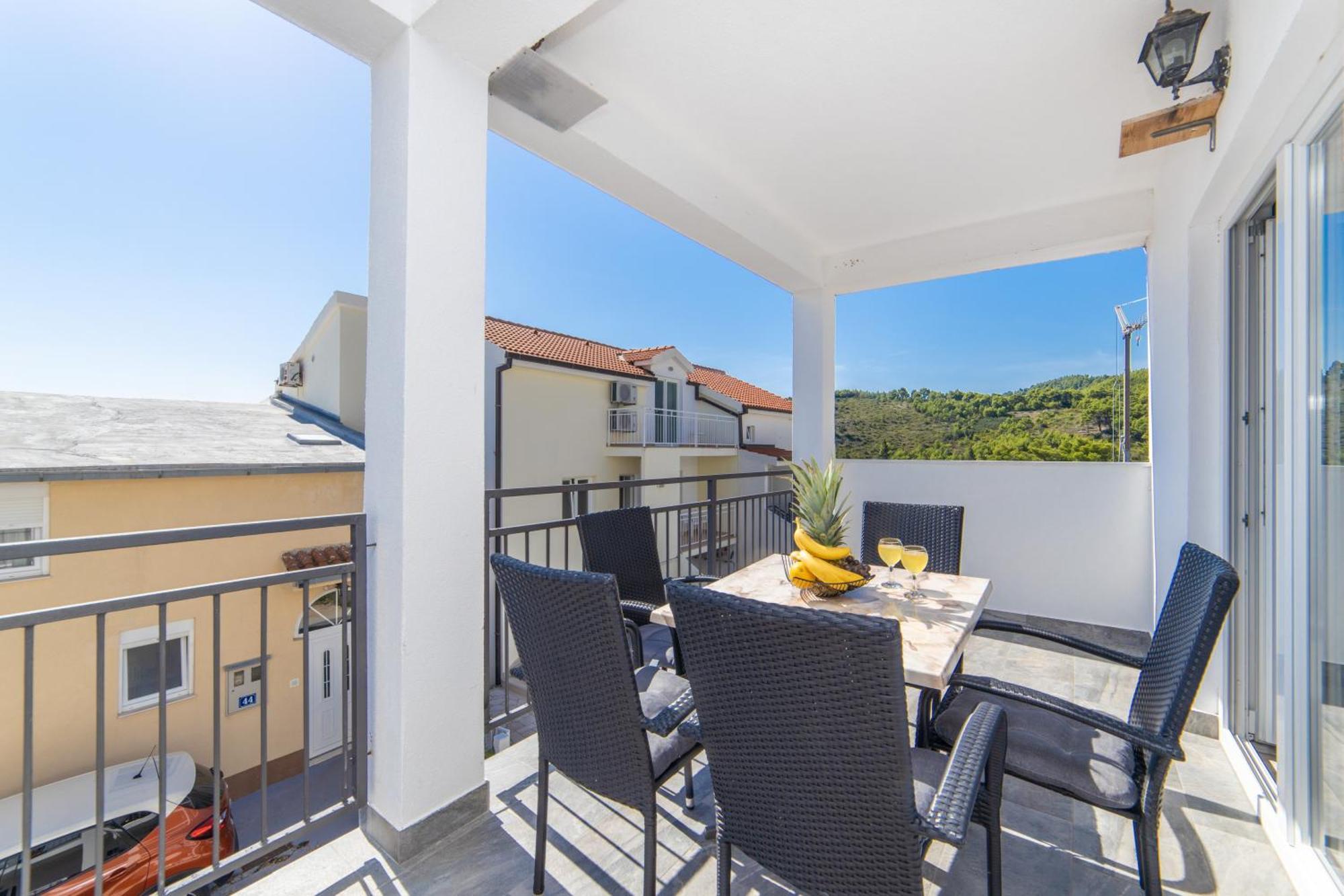 Apartments Ferdo Zivogosce Exterior photo