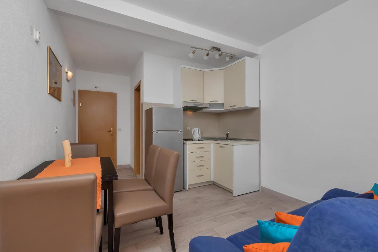 Apartments Ferdo Zivogosce Exterior photo
